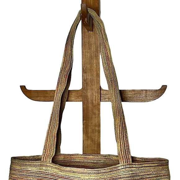 Scala Woven Beach Summer Tote Bag in Browns & Metallic Gold with Zip Closure - Picture 5 of 16